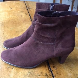 Aerosoles Nusuede Ankle Boots 11